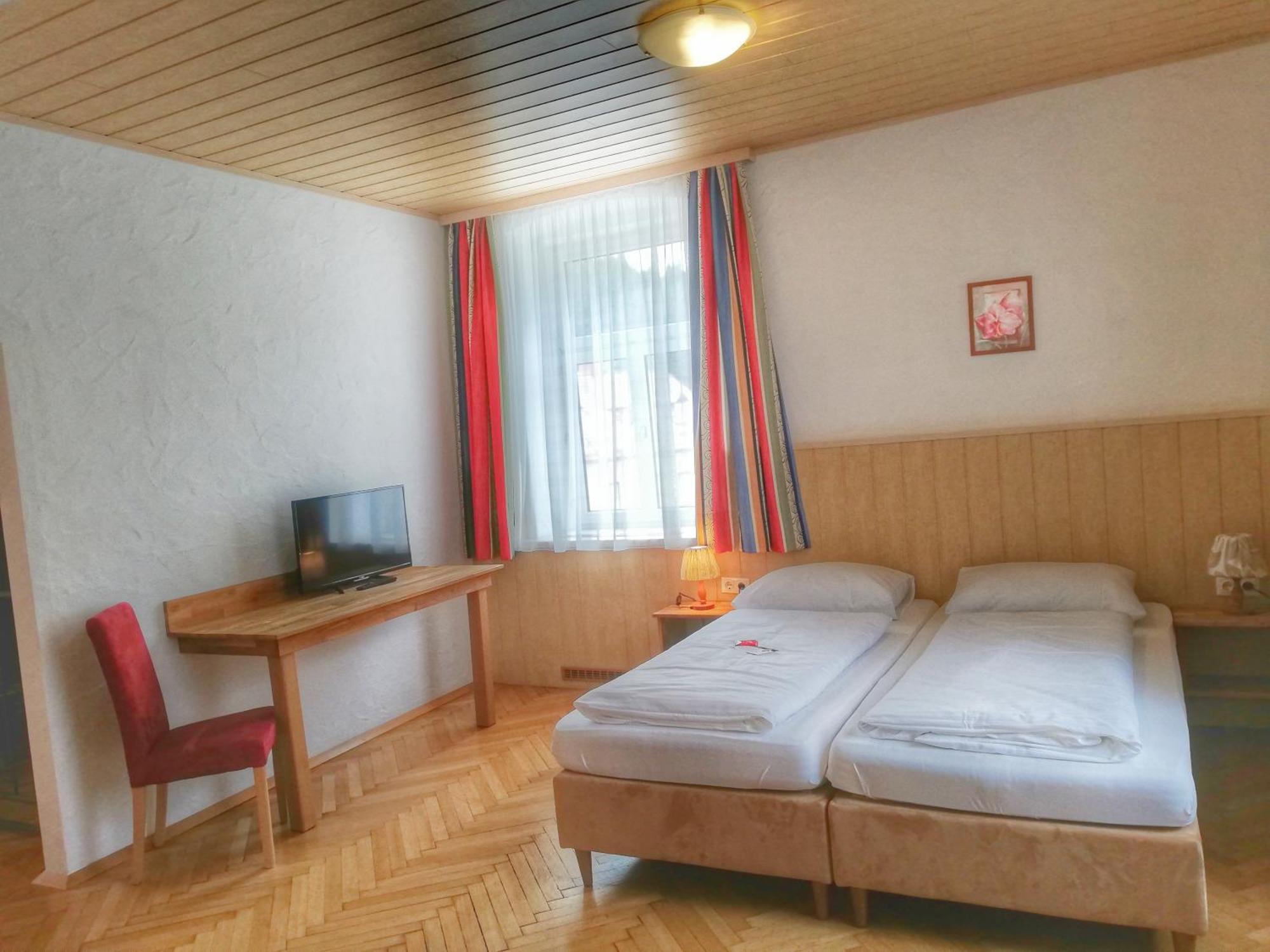 Familie Zuser Hotel Garni Mitterbach Esterno foto