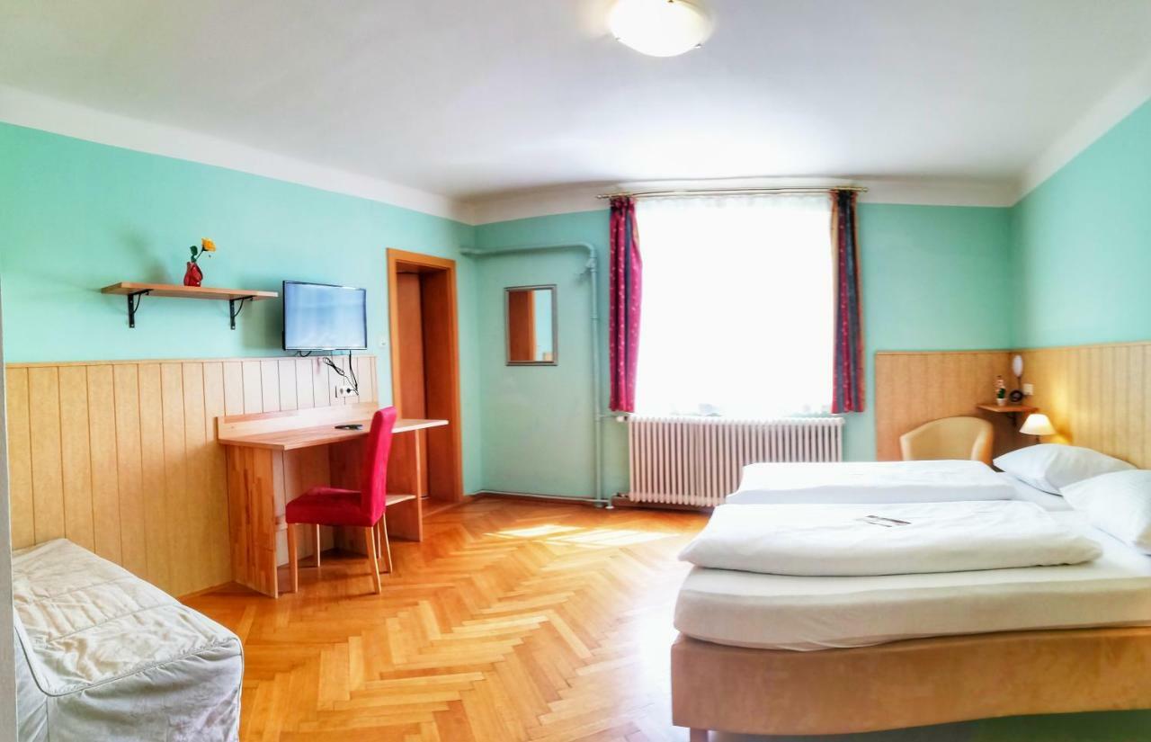 Familie Zuser Hotel Garni Mitterbach Esterno foto