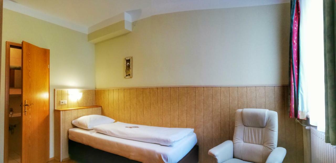 Familie Zuser Hotel Garni Mitterbach Esterno foto