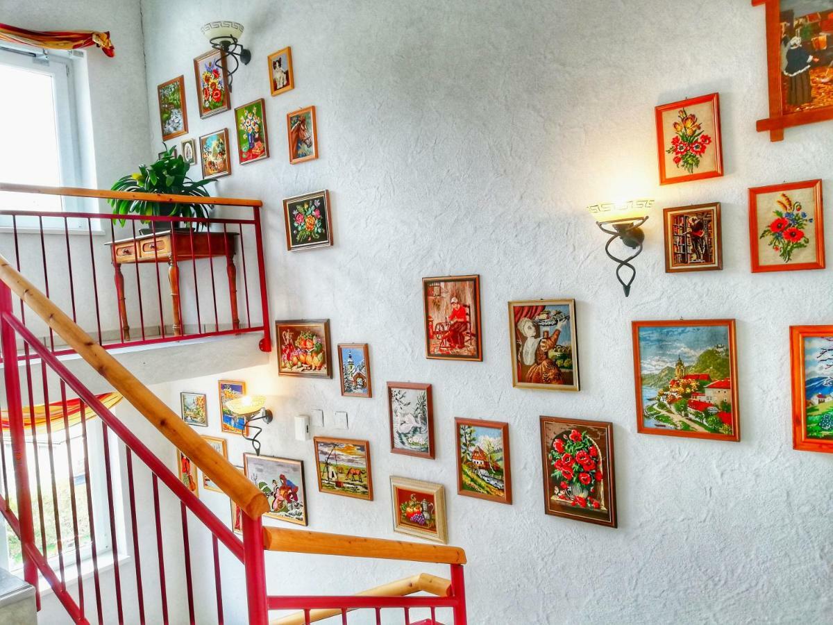 Familie Zuser Hotel Garni Mitterbach Esterno foto