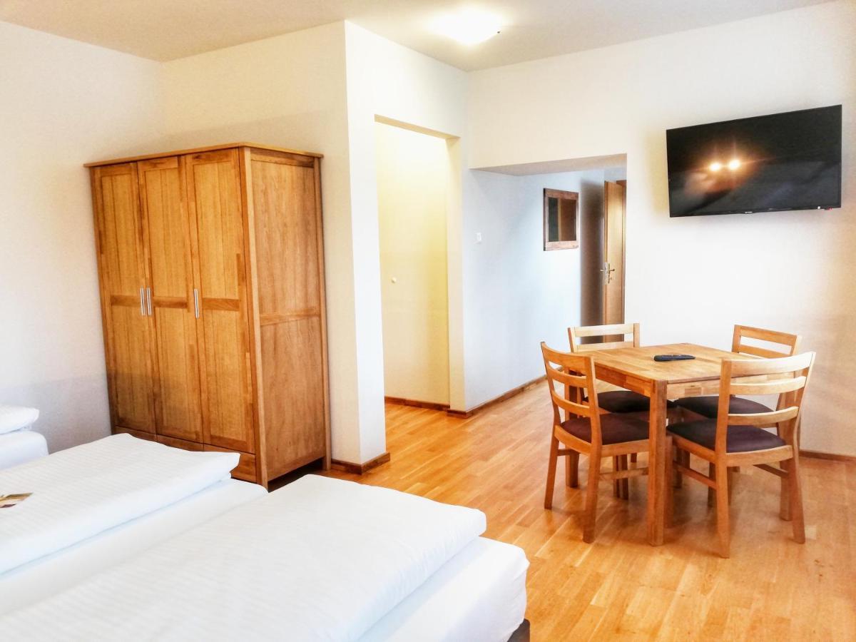 Familie Zuser Hotel Garni Mitterbach Esterno foto